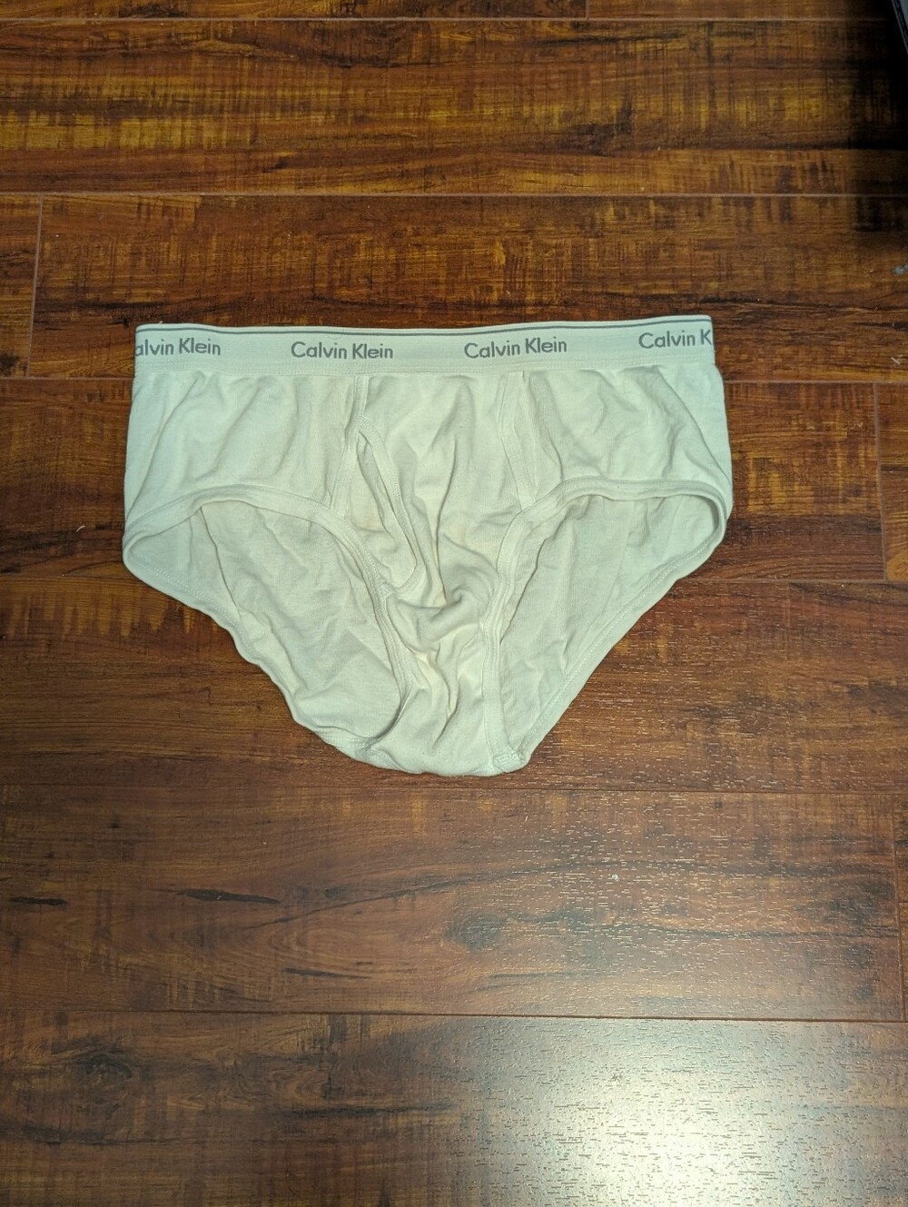 Calvin Klein Men’s Light Teal Logo Briefs - Picture 5 of 5